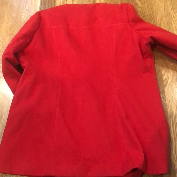 Bright red fashion statement jacket. - Picture 7 of 7